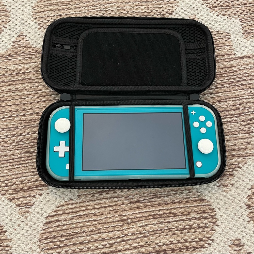 Nintendo Switch Lite - turquoise bundle